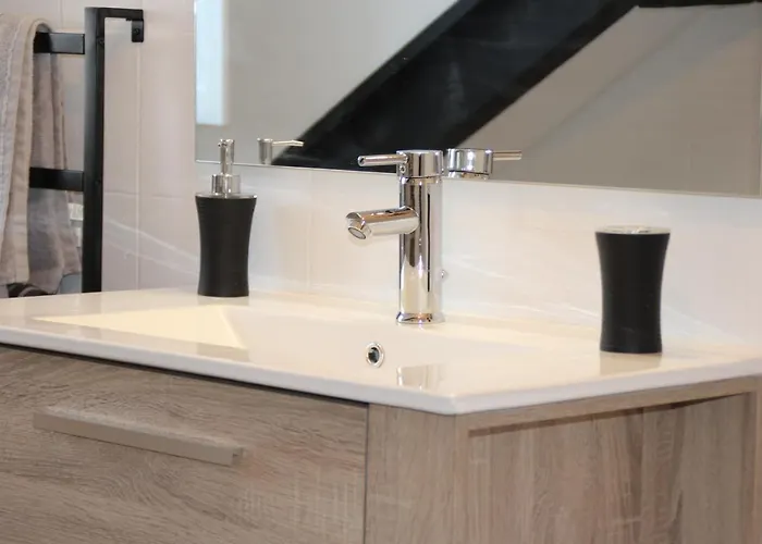 Pyrene Holidays - Location 4 Etoiles - Voyage Et Cure Thermale A Les Bains Capvern